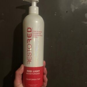 RestoRED Red Light moisturizer